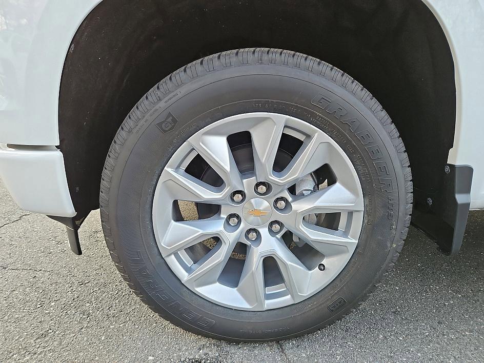 new 2026 Chevrolet Silverado 1500 car, priced at $37,705