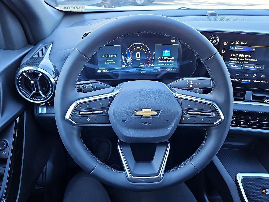 new 2026 Chevrolet Equinox car, priced at $26,295