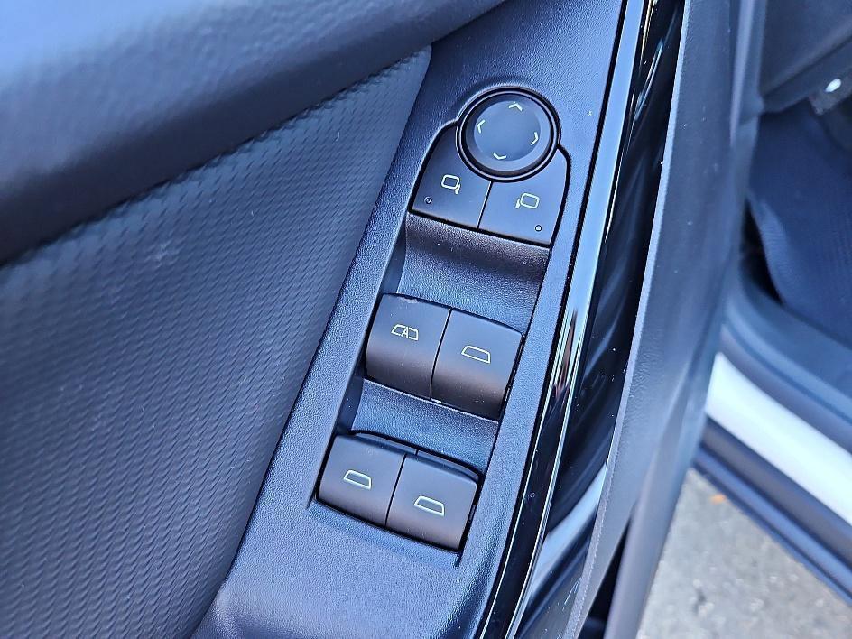 new 2026 Chevrolet Equinox car, priced at $26,295