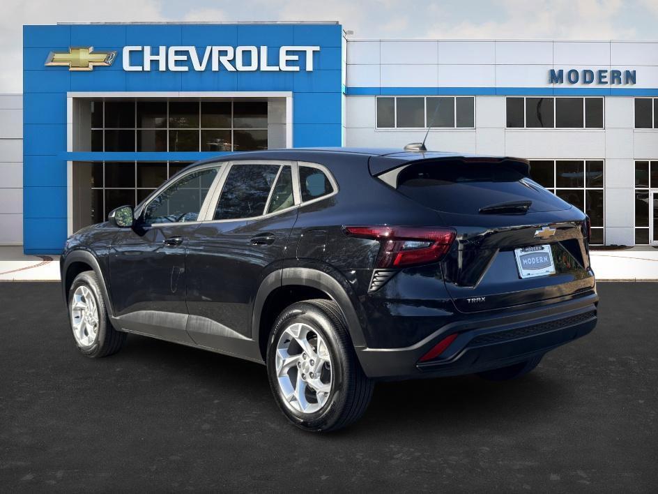 used 2025 Chevrolet Trax car, priced at $21,638