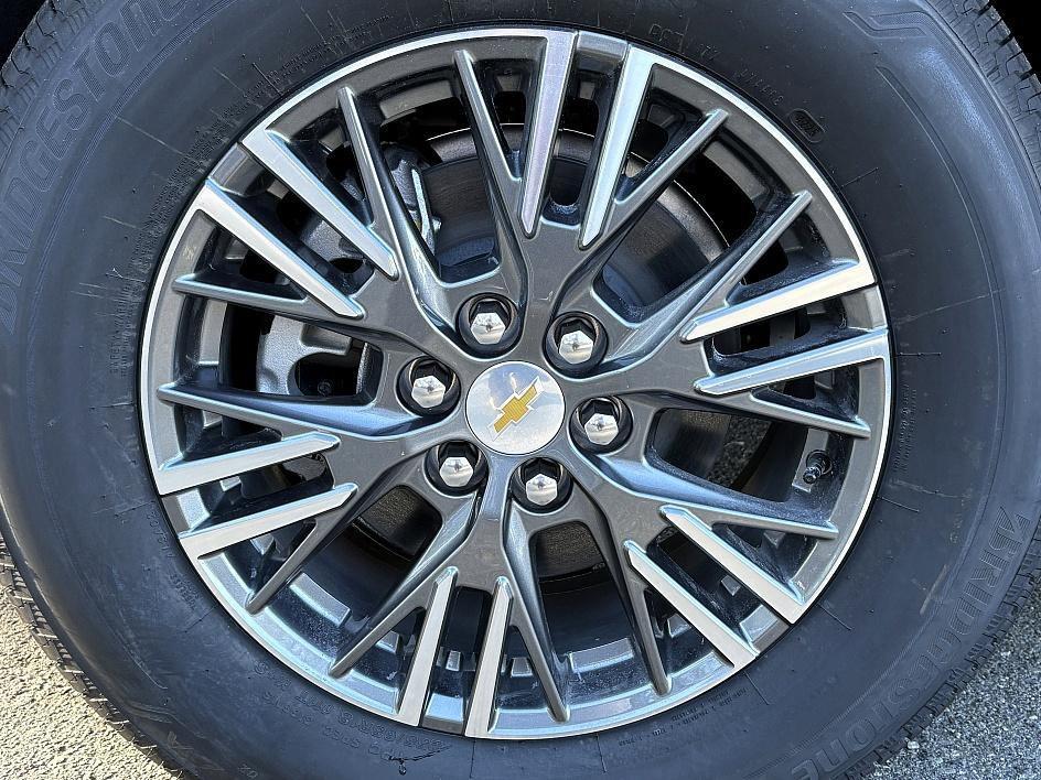 new 2026 Chevrolet Traverse car, priced at $36,884