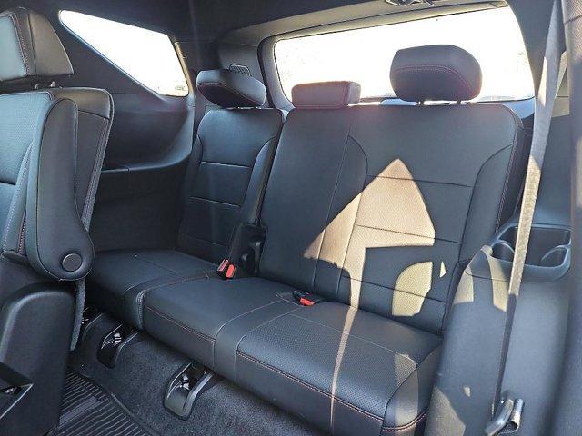 new 2026 Chevrolet Traverse car, priced at $42,290