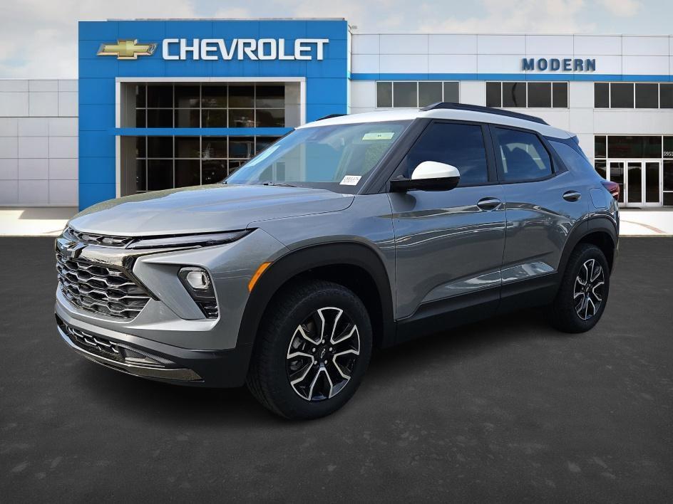 new 2025 Chevrolet TrailBlazer car, priced at $28,680