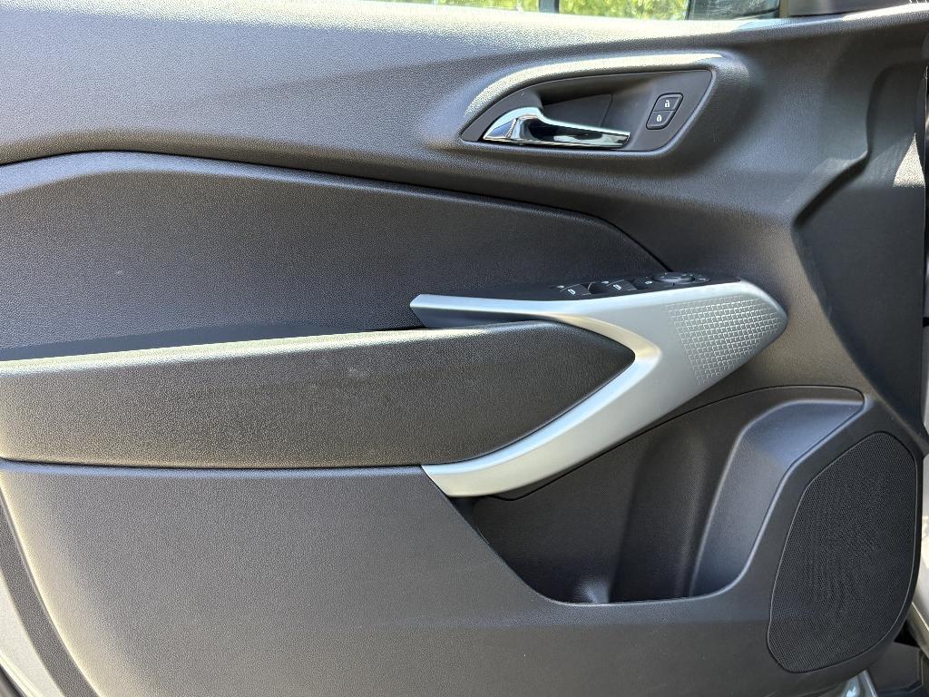 used 2025 Chevrolet Trax car, priced at $24,294