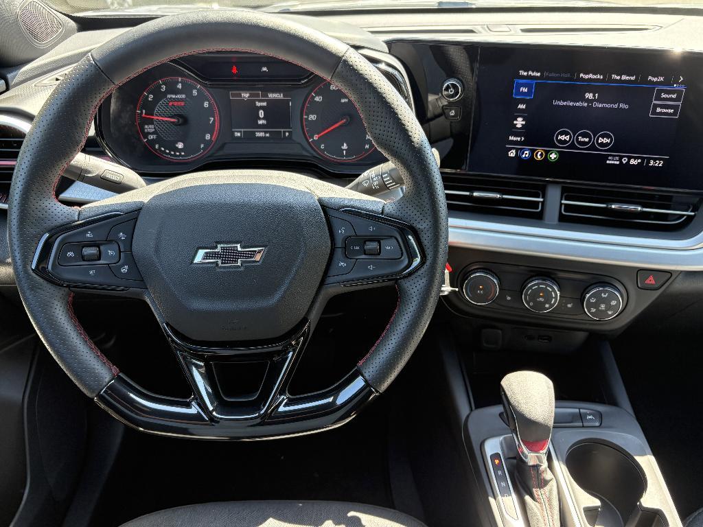 used 2025 Chevrolet Trax car, priced at $24,294