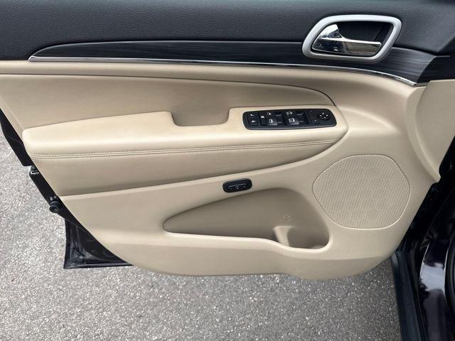 used 2020 Jeep Grand Cherokee car, priced at $17,259