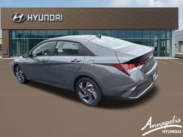 used 2025 Hyundai Elantra car, priced at $20,612