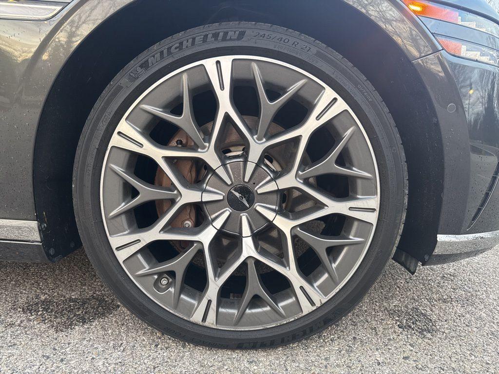 used 2024 Genesis G90 car, priced at $59,500