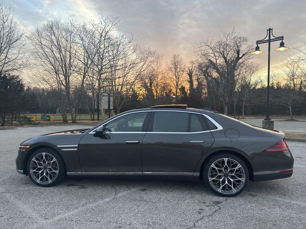 used 2024 Genesis G90 car, priced at $59,500