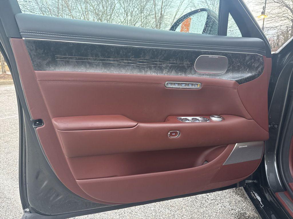 used 2024 Genesis G90 car, priced at $59,500