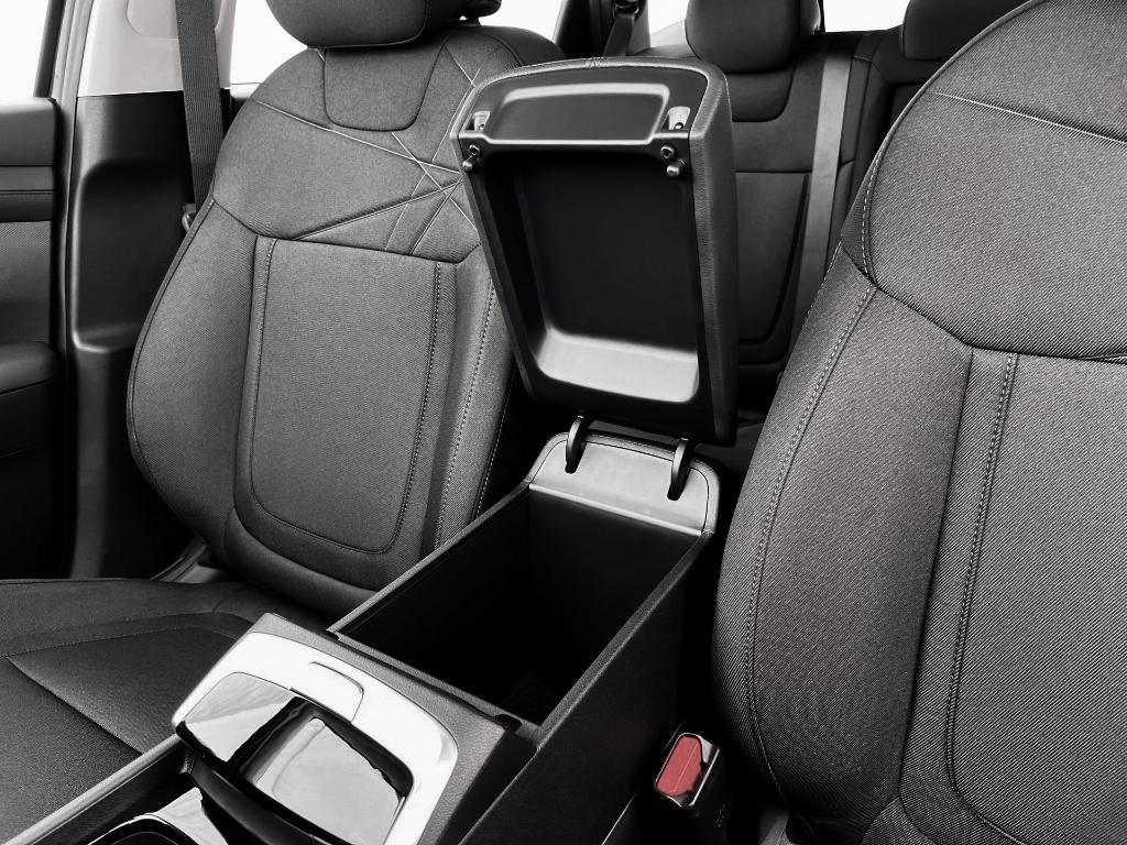 new 2026 Hyundai Tucson car, priced at $32,042
