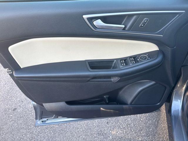 used 2022 Ford Edge car, priced at $22,915