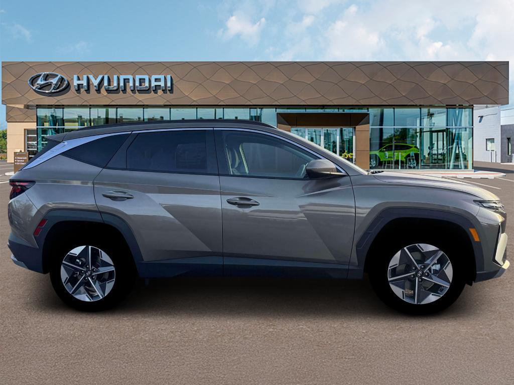 new 2026 Hyundai TUCSON Hybrid car, priced at $35,868