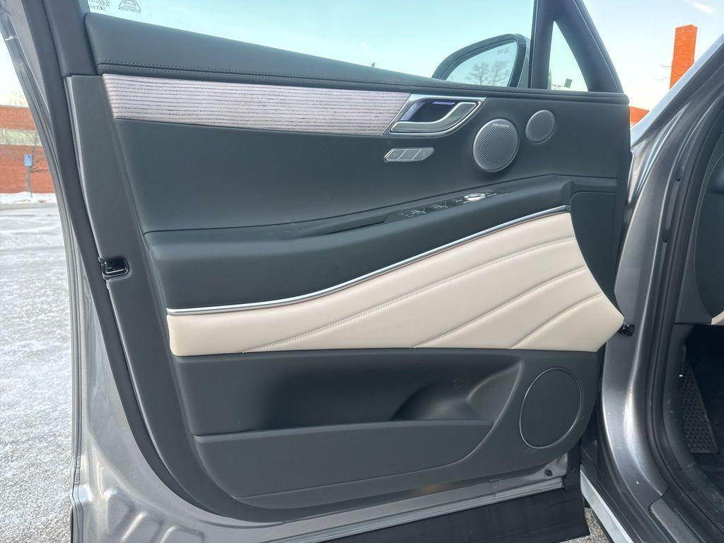 new 2026 Genesis GV80 car, priced at $69,580