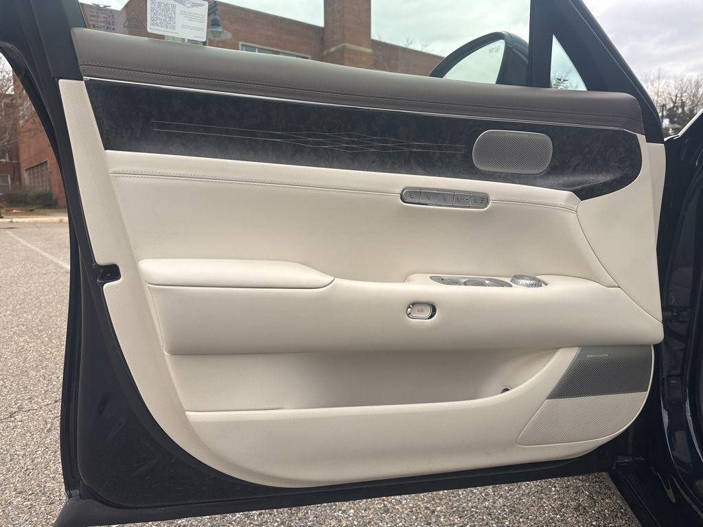 used 2025 Genesis G90 car, priced at $76,785