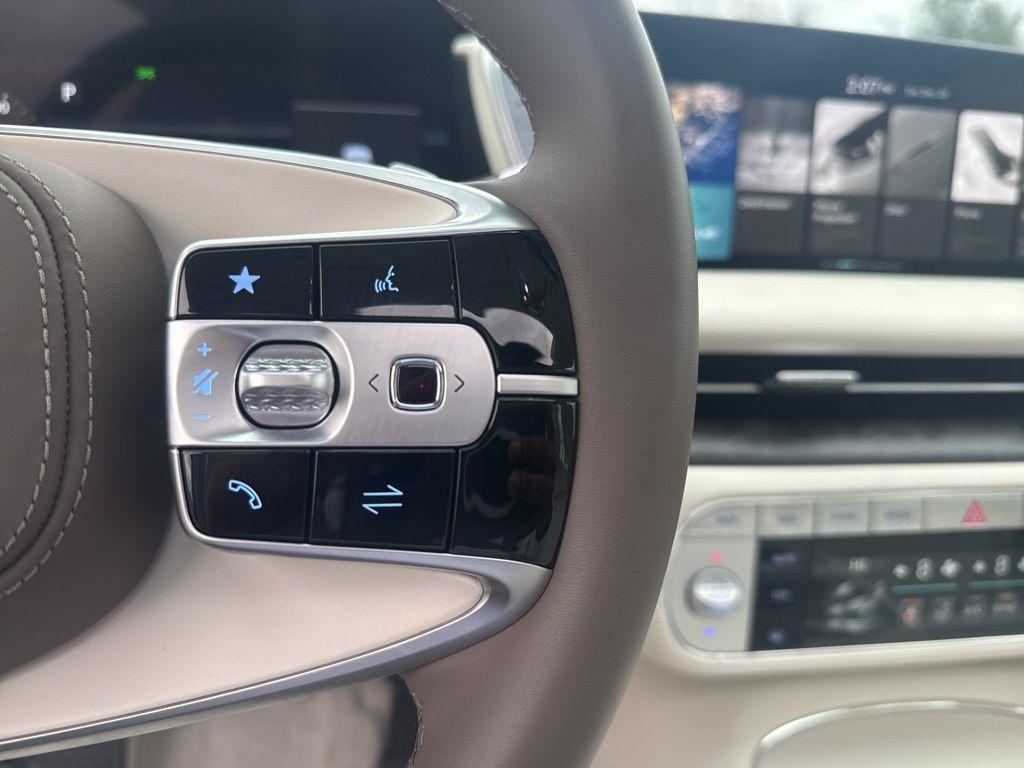 used 2025 Genesis G90 car, priced at $76,785