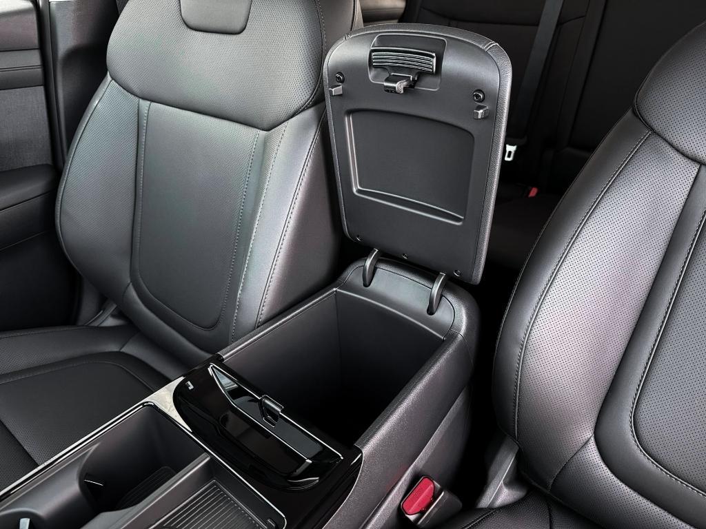 new 2026 Hyundai TUCSON Hybrid car, priced at $37,014