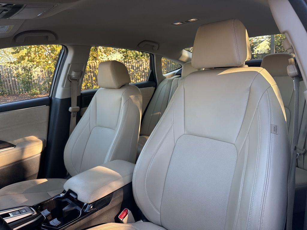 used 2018 Honda Clarity Plug-In Hybrid car, priced at $16,498