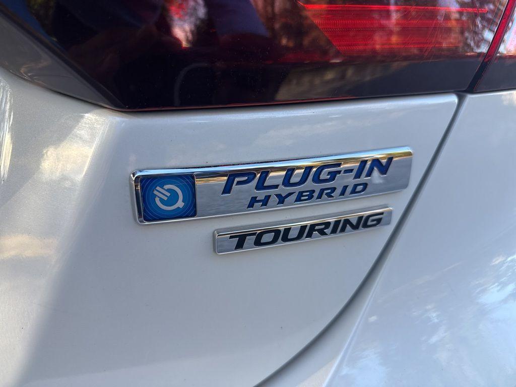 used 2018 Honda Clarity Plug-In Hybrid car, priced at $16,498