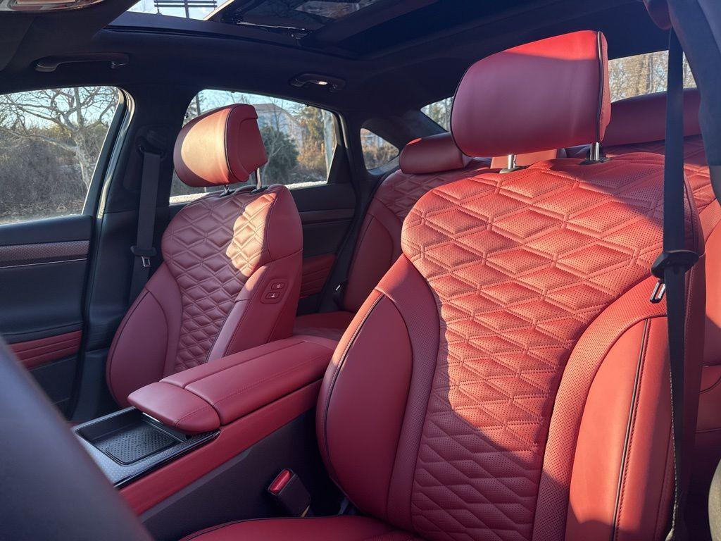 new 2026 Genesis G80 car, priced at $78,495