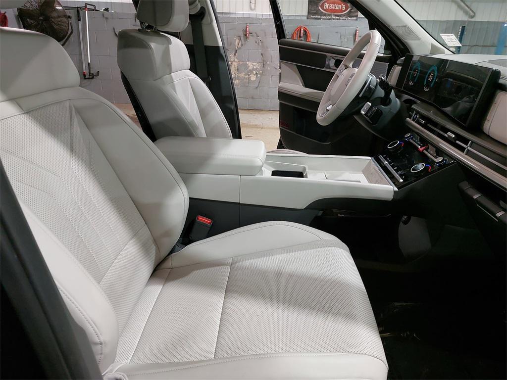 used 2025 Hyundai Santa Fe car, priced at $31,990