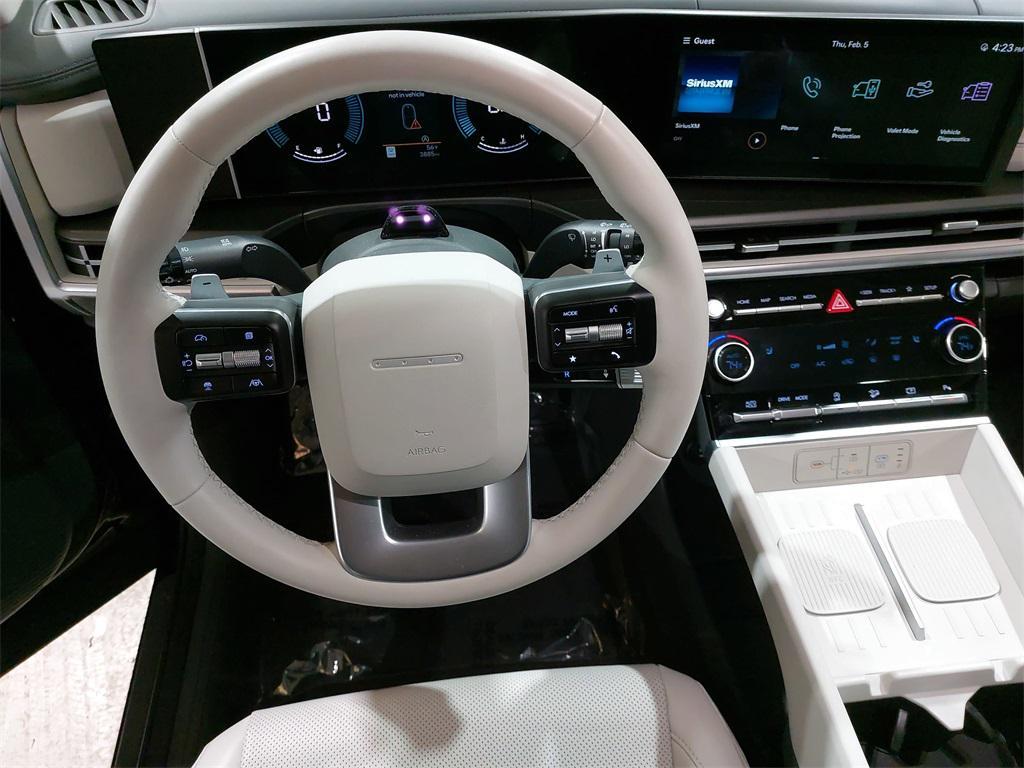 used 2025 Hyundai Santa Fe car, priced at $31,990