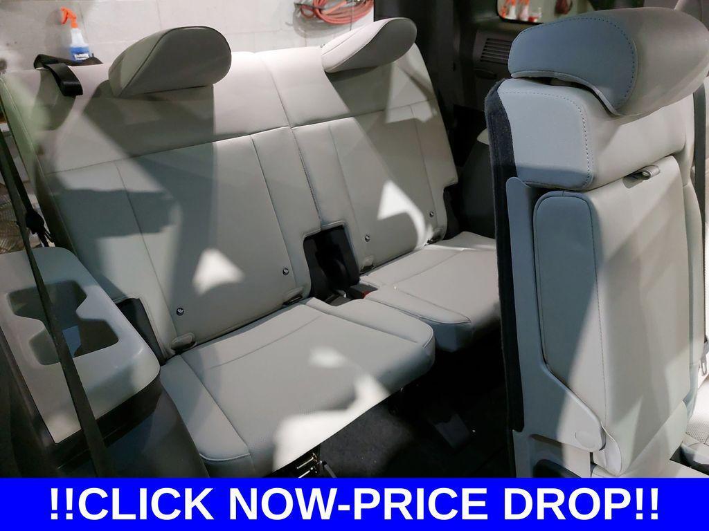used 2025 Hyundai Santa Fe car, priced at $32,300