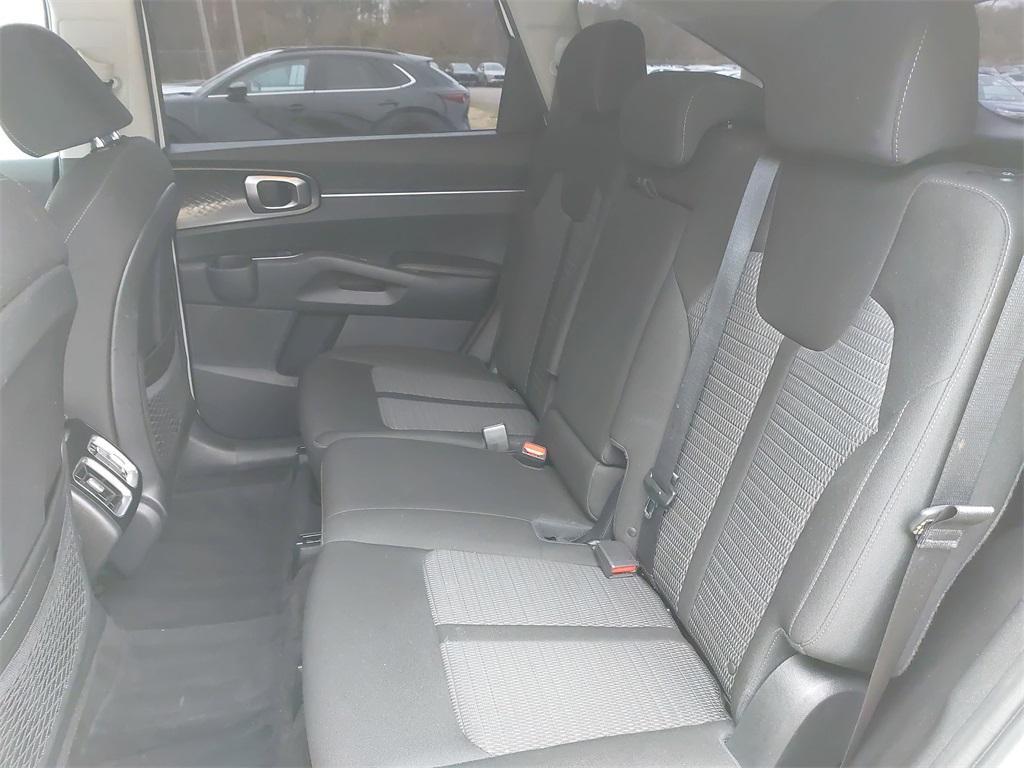 used 2023 Kia Sorento car, priced at $21,700