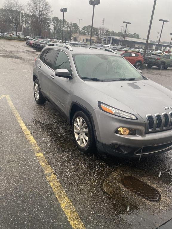 used 2016 Jeep Cherokee car, priced at $10,988