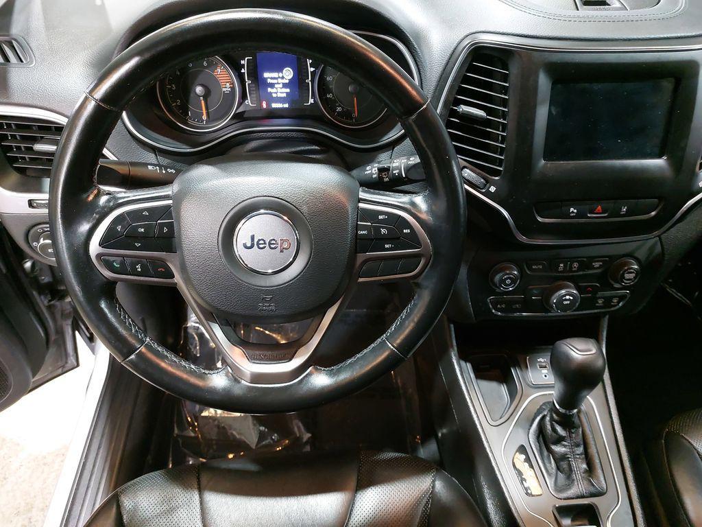 used 2021 Jeep Cherokee car, priced at $17,790