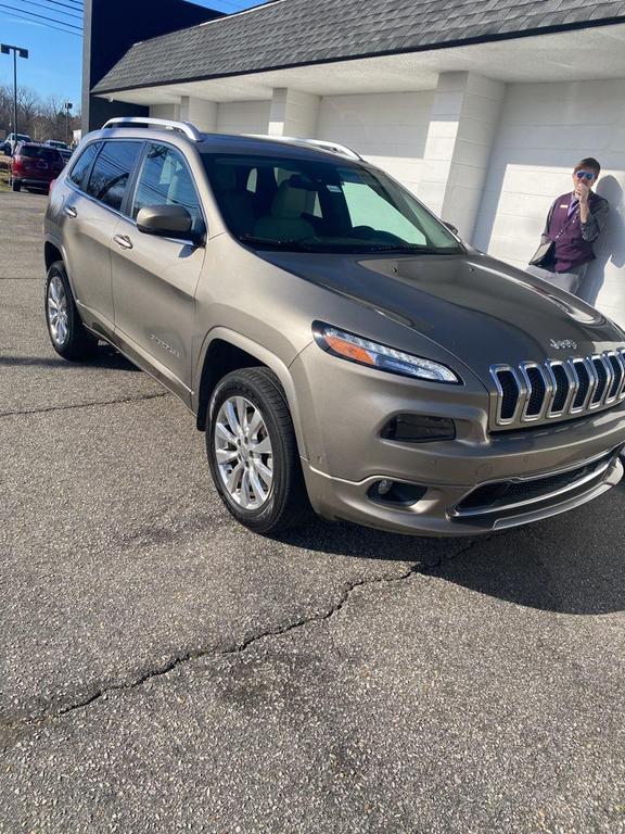 used 2016 Jeep Cherokee car, priced at $13,288