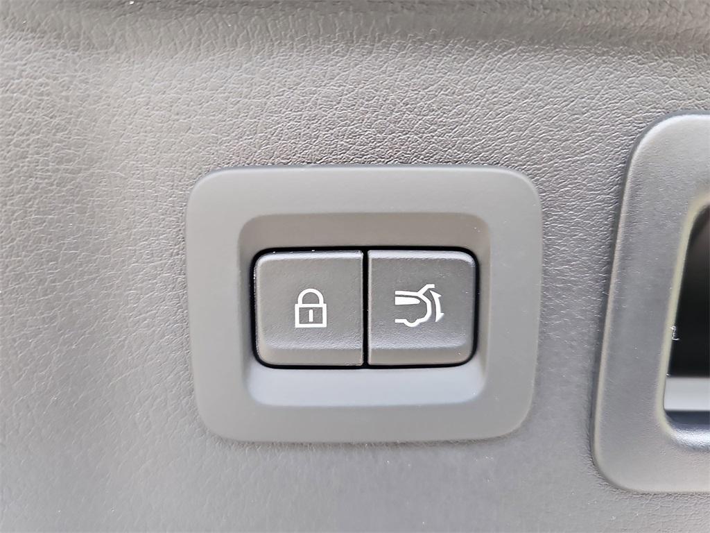 new 2026 Mazda CX-70 car, priced at $59,670