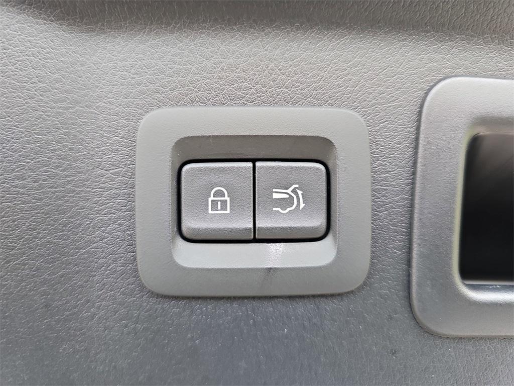 new 2026 Mazda CX-70 car, priced at $44,675