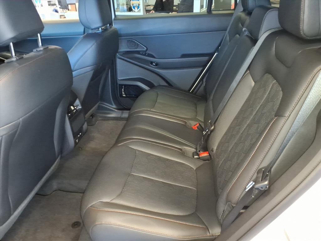 new 2026 Jeep Cherokee car, priced at $42,887