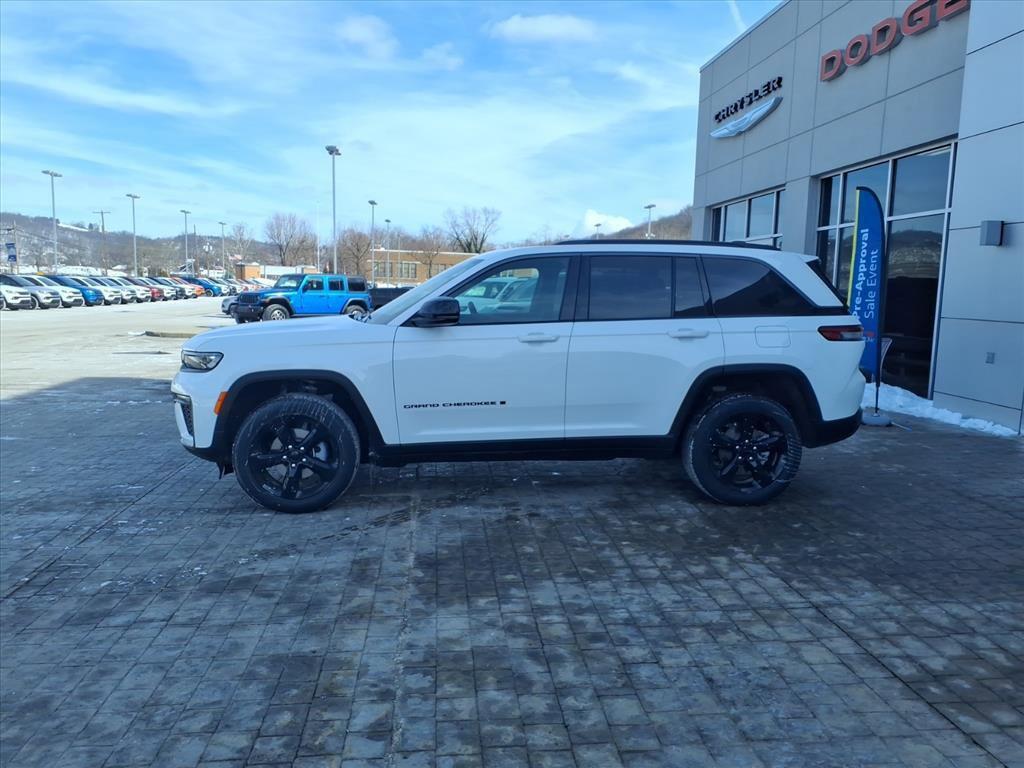 new 2026 Jeep Grand Cherokee car, priced at $45,582