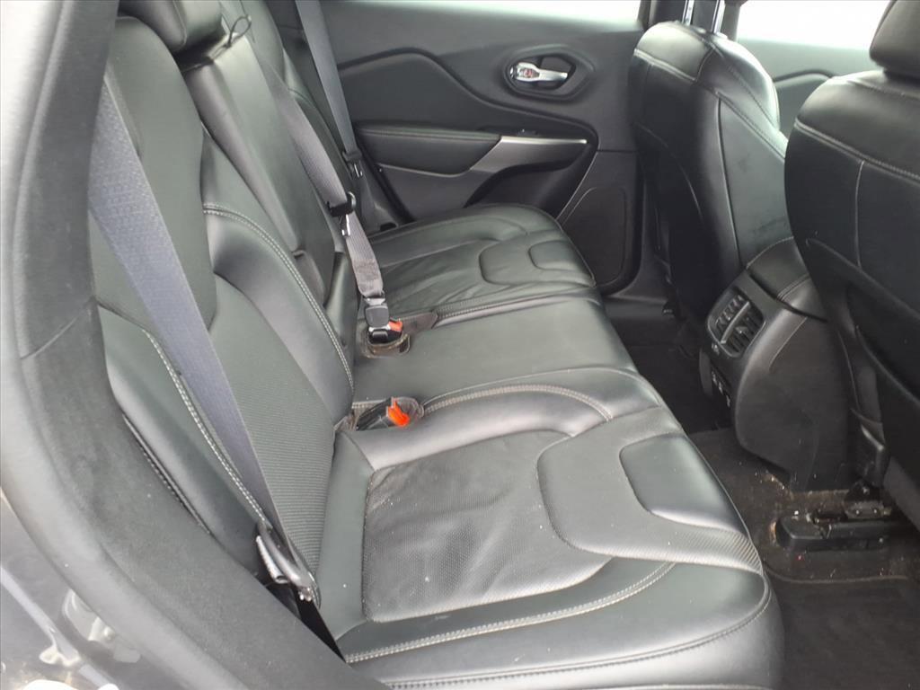 used 2022 Jeep Cherokee car, priced at $21,383