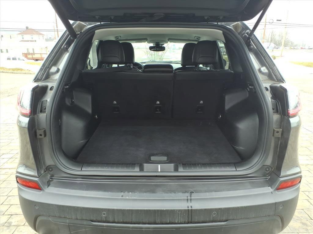 used 2022 Jeep Cherokee car, priced at $21,383