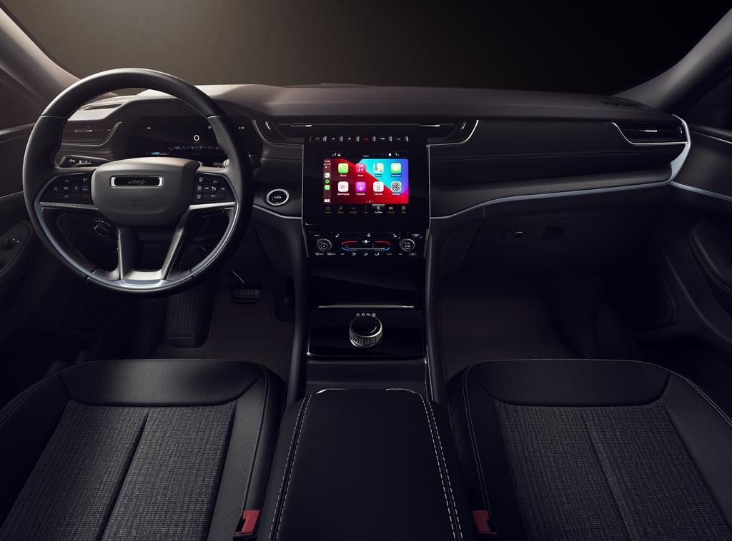 new 2026 Jeep Grand Cherokee car, priced at $40,958