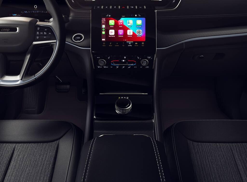 new 2026 Jeep Grand Cherokee car, priced at $40,958