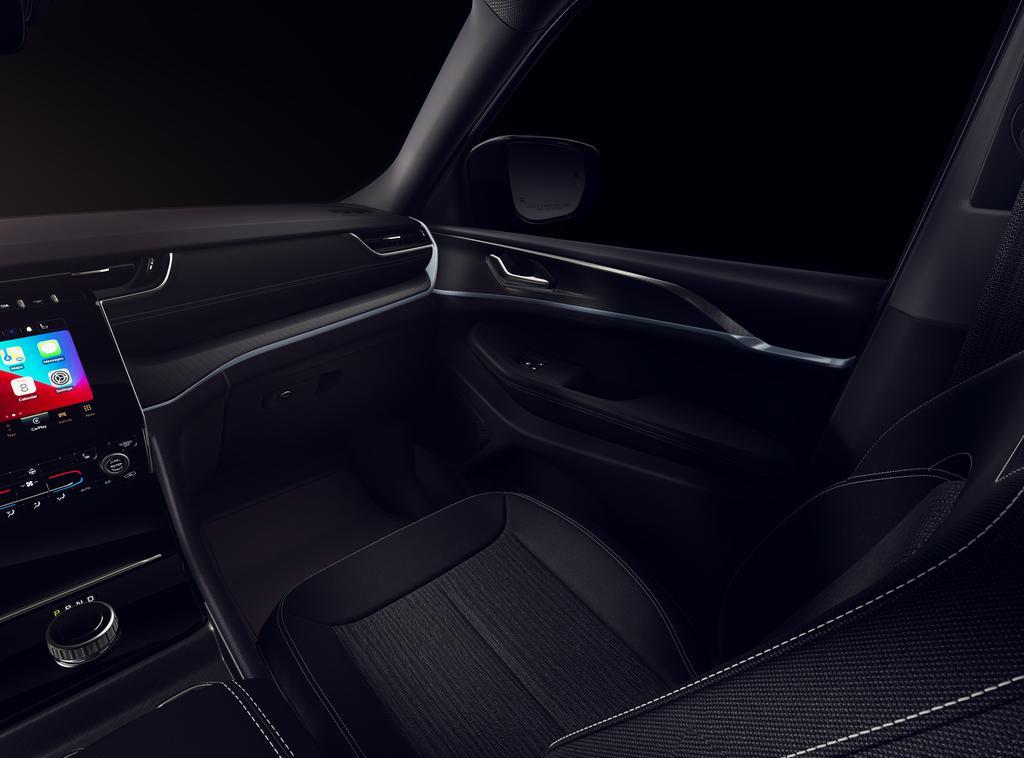 new 2026 Jeep Grand Cherokee car, priced at $43,038