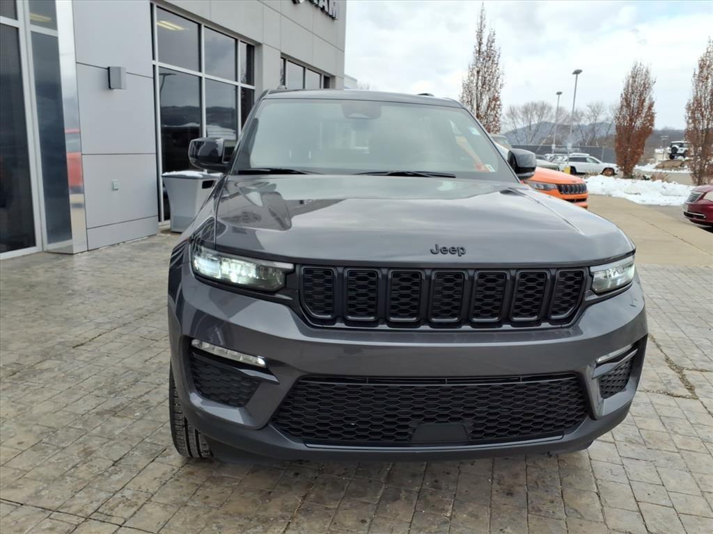 new 2025 Jeep Grand Cherokee car, priced at $46,054