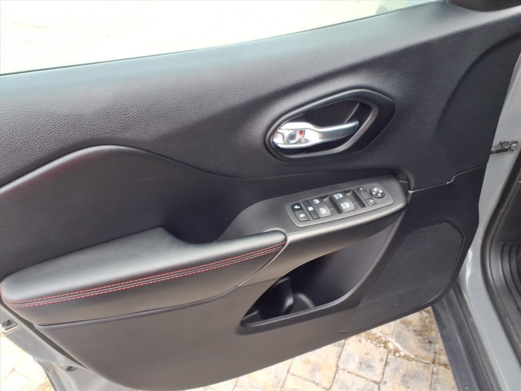 used 2022 Jeep Cherokee car, priced at $20,322