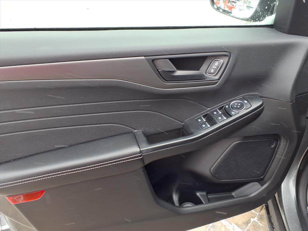 used 2025 Ford Escape car, priced at $23,276