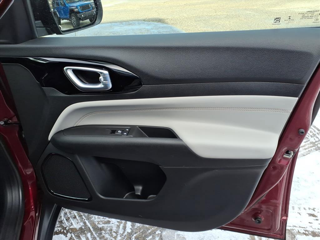 used 2022 Jeep Compass car, priced at $24,995