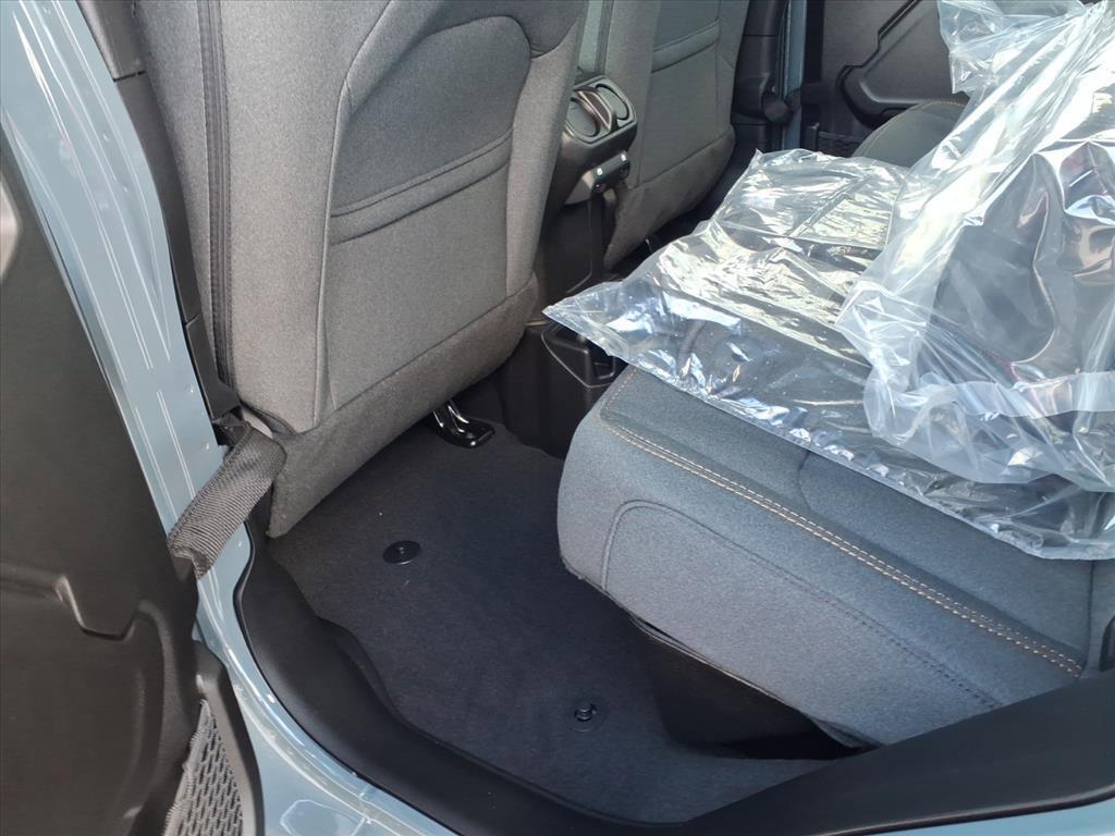 new 2026 Jeep Gladiator car, priced at $39,211