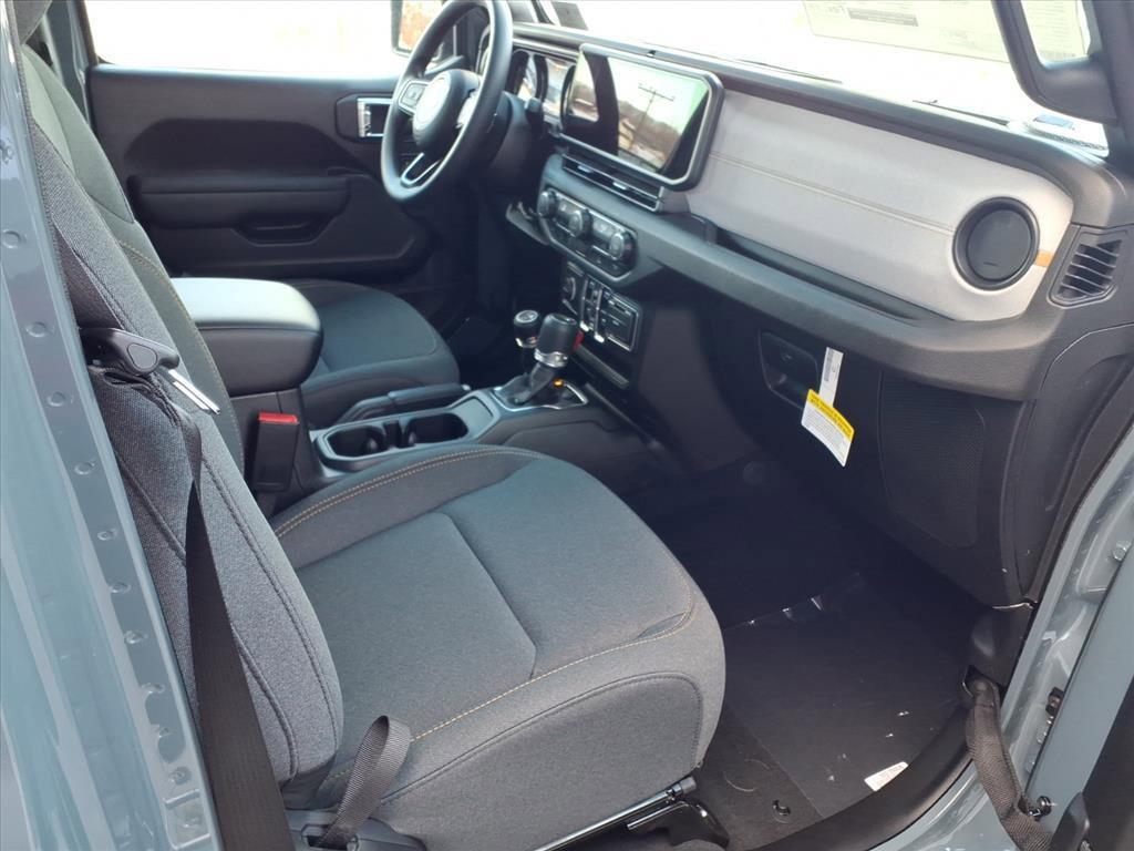 new 2026 Jeep Gladiator car, priced at $39,211