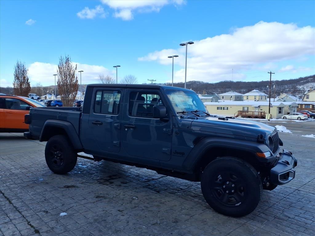 new 2026 Jeep Gladiator car, priced at $39,211