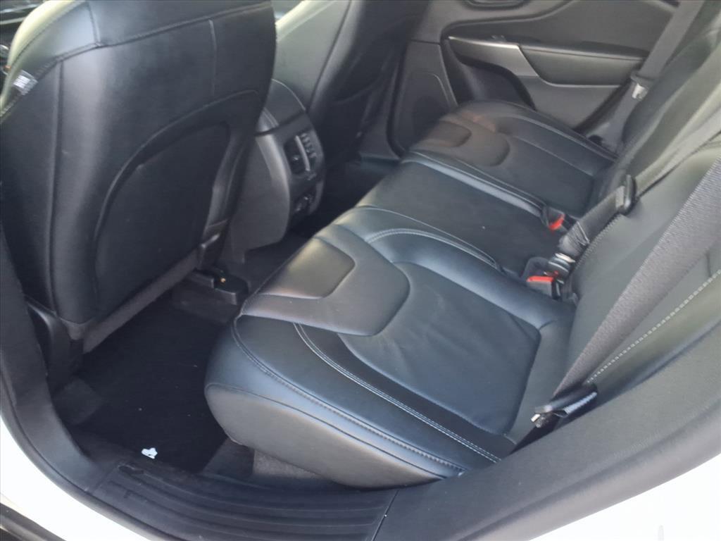 used 2022 Jeep Cherokee car, priced at $24,067