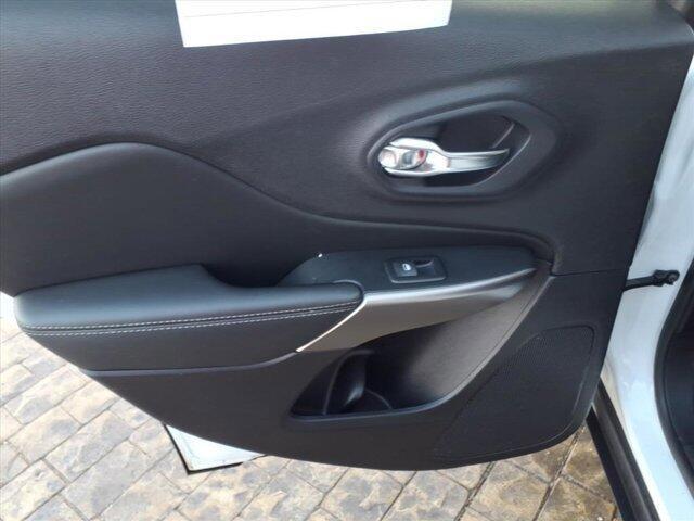 used 2022 Jeep Cherokee car, priced at $25,964