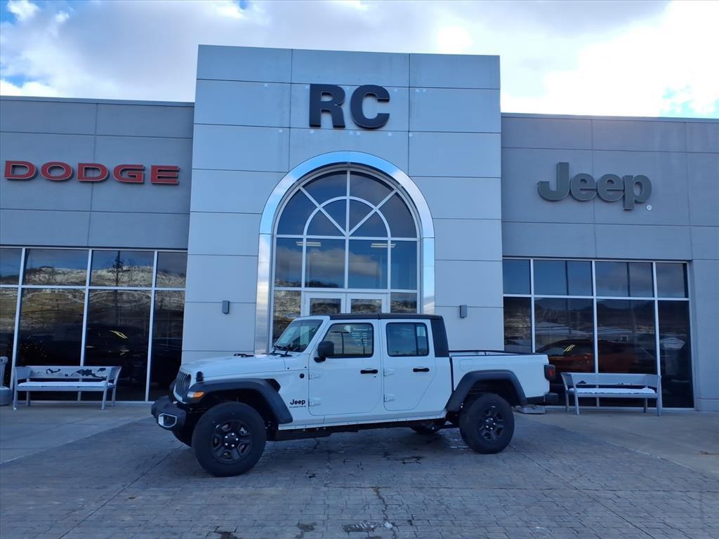 new 2026 Jeep Gladiator car, priced at $40,693